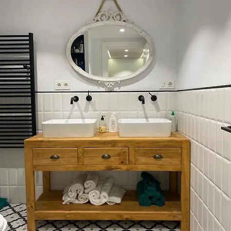 D&a Loft Centre Apartment